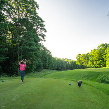 Golfen im Crystal Mountain Resort im Norden von Michigan